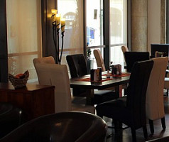 NOAH - Café, Bar, Lounge 