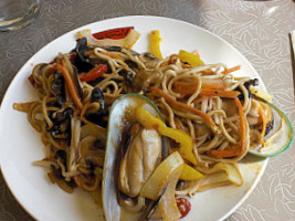 Yangtse Restaurant food