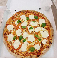 Pizza Welt Valentino food