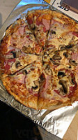 Rems Pizza food