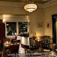 Restaurant FuH - Ein Raum zum Speisen inside