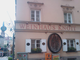 Weinhaus Knott outside