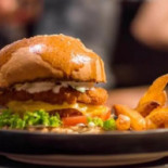 Momotaro Tavern Nourriture