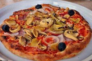 KuG Pizzeria Und Restaurant Im Kur- Und Gemeindezentrum food