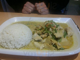 Pranee's Thai Haus food