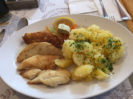 Brauns Fisch Restaurant food