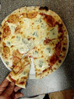 Pizza Hof food