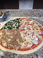 Pizzeria Demilati food