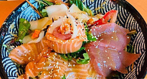 Tabeyo Sushi food