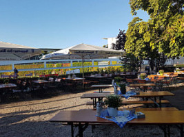 Zollpackhof Restaurant & Biergarten food