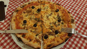 I Fratelli Trattoria Pizzeria food