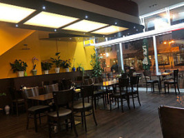 Binh AN, Asian Food & Sushi Bar inside