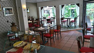 Cafe de Saxe food