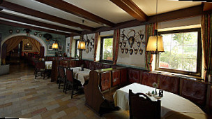 Restaurant im Hotel & Gasthof Maxlhaid food