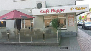 Cafe Hoppe outside