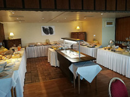 Airfield Hotel & Restaurant food