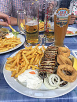 Taverna Zorbas Zum Wingershof food