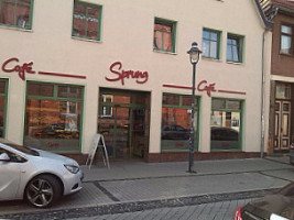Cafe Sprung outside
