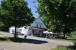 Das Vereinsheim Muhlhausen food