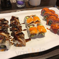 Oishii Sushi & Wok chinesische und japanische Spezialitaten food