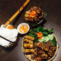 Hoang Minh Vietnam Kitchen food