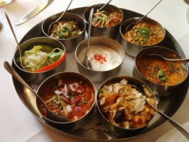 Ganesha Indisches Restaurant food