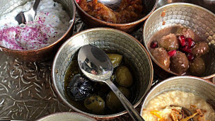 Diwan Persische Spezialitaeten food