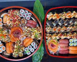 Tokoro Sushi food