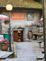 Grotto Gardelina outside