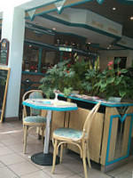 Cafe Papillon 2.0 inside