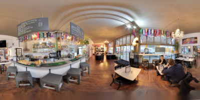 Adesso Bar Bistro Und Maranello-Lounge inside