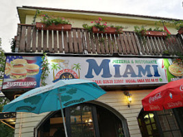 Pizzeria Miami outside