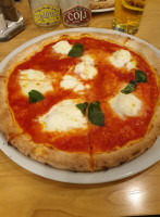 Pummaro Pizzas inside