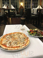 Toscana Pizzeria food