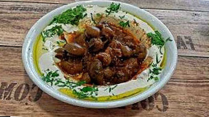 Edo's Hummus Kuche food