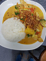Ran Maruay Thai Bistro food
