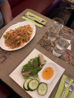 Confiserie Cafe Bauer & Suan Long food