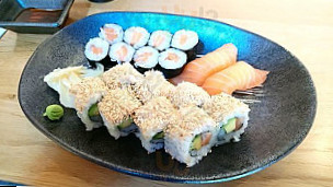 Hiami Sushi food