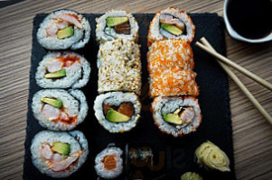 Turo Sushi Stadtheide food