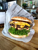Green Burger Foodtruck food