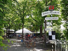 Hirschgarten outside