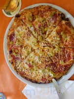 Amar Pizzaservice food