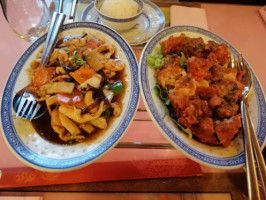 Asia-Restaurant Tun Huang food