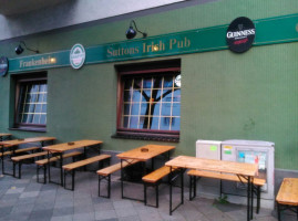 Sutton`s Irish Pub inside