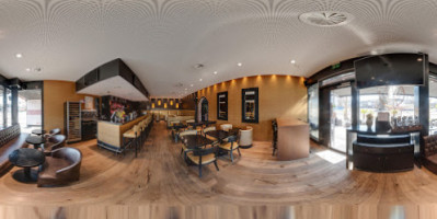 Leon Cafe Bar inside