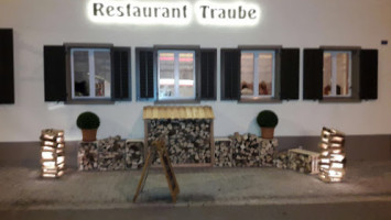 Traube outside