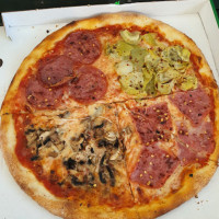 Restaurant Pizzeria Landhof Reinach food
