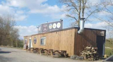 Cabane Kitchen outside