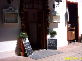 Gasthaus Zum Watzmann outside