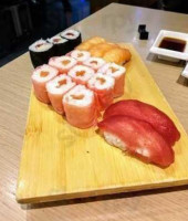Sushi Lovers Sàrl inside